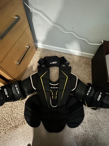 Used Large/Extra Large CCM Axis 1.5 Goalie Chest Protector