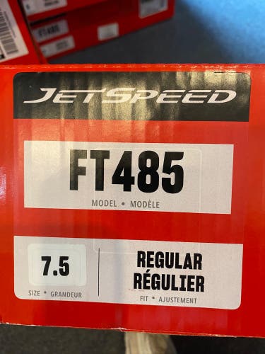 New CCM Regular Width Size 7.5 JetSpeed FT485 Hockey Skates