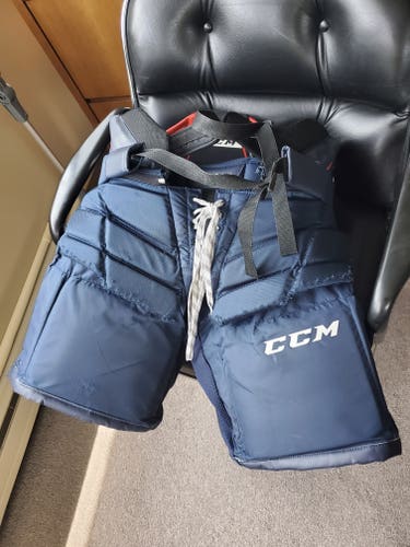 Intermediate Used Large CCM Axis 1.9 Hockey Goalie Pants Navy Blue