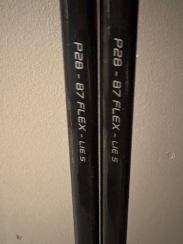 Senior Right Handed P28  Vapor FlyLite Hockey Stick