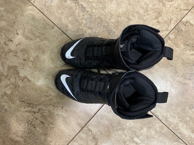 Black Adult Size 9.0 (Women's 10) Nike Cleats