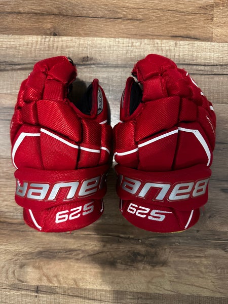 Used Bauer 10" Supreme S29 Gloves
