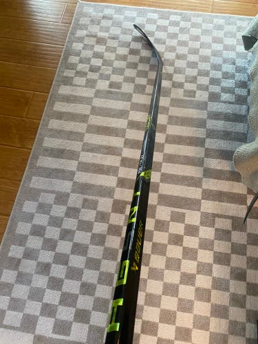 Intermediate Right Handed P92 Ag5nt Hockey Stick