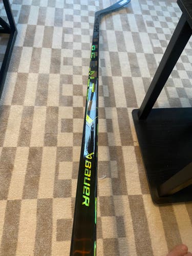 Intermediate Right Handed P92 Ag5nt Hockey Stick