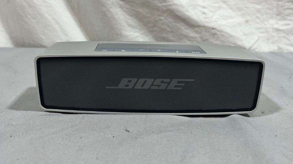 Bose SoundLink Mini Bluetooth Speaker Charging Dock Case & Manual GREAT | SidelineSwap