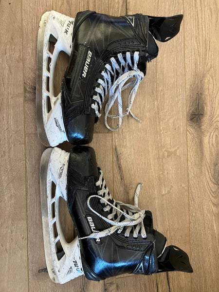 Senior Bauer Regular Width Size 9.5 Supreme 1S Pro Hockey Skates