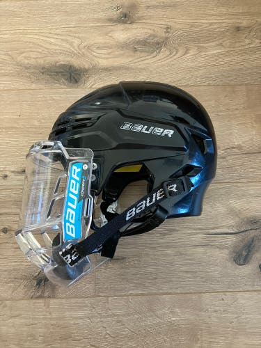Used Medium Bauer Re-Akt Helmet