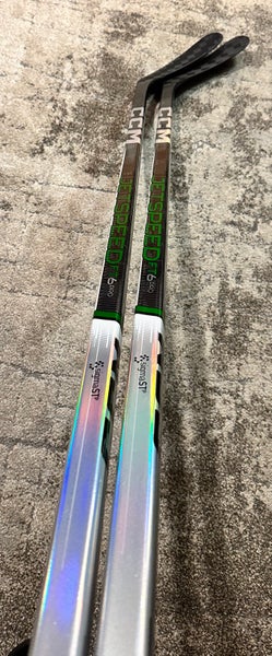 New! 2 Pack! 2x 75 Flex P29 Right Hand JetSpeed FT6 Pro Hockey Sticks