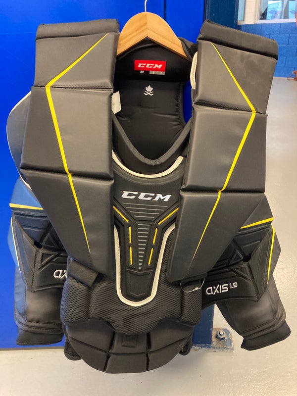 New Small CCM  Axis 1.9 Goalie Chest Protector