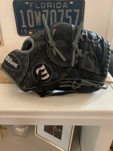 Wilson A360 RHT 11.5" Baseball Glove