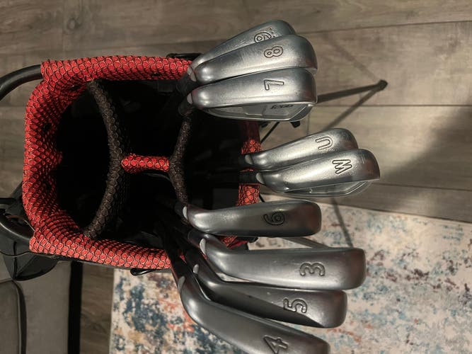 left handed golf clubs