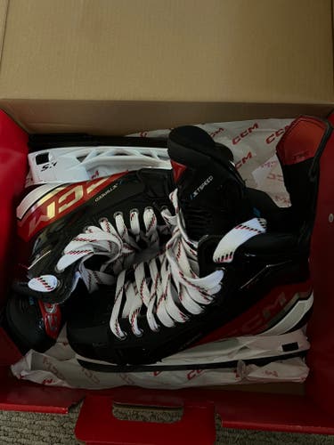 Senior New CCM JetSpeed FT6 Pro Hockey Skates Regular Width Size 8