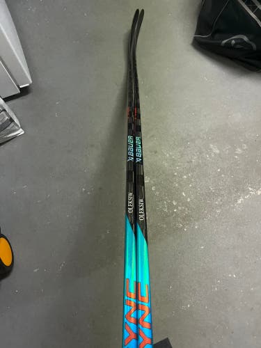 Senior Left Hand Nexus Sync Hockey Stick