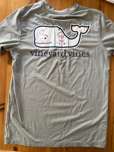 Vineyard Vines Hockey Whale Boys Short Sleeve, sz M