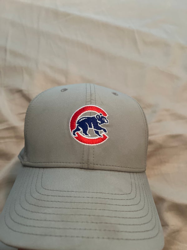 Chicago Cubs Heritage86 Men's Nike MLB Trucker Adjustable Hat.