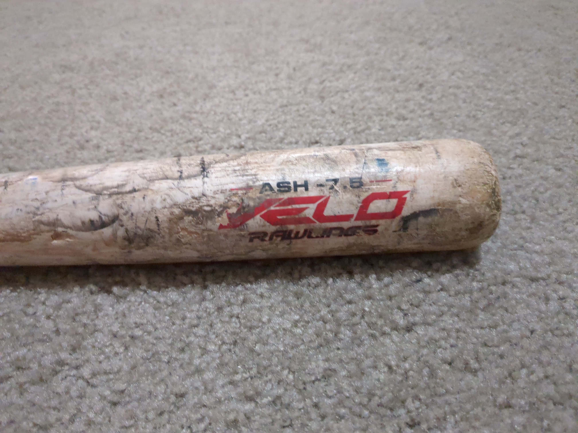 Used Training Rawlings Wood Velo Bat (-7.5) 22.5 oz 30"