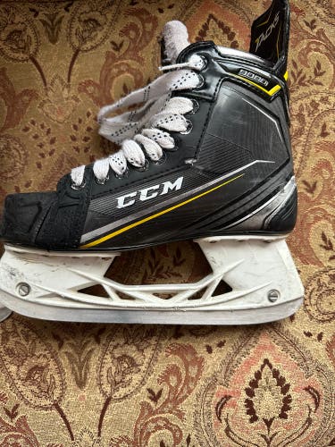 Used CCM Size 6 Tacks 9080 Hockey Skates
