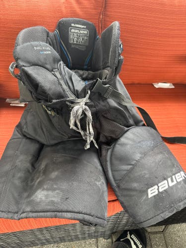 Junior Large Bauer NEXUS 9000 Hockey Pants