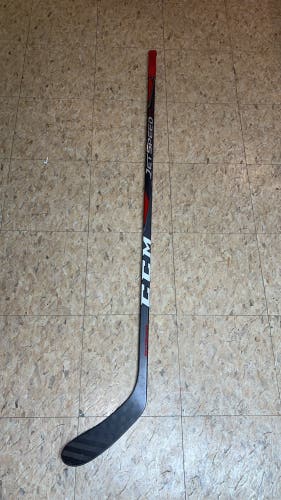 Senior Right Handed P28 JetSpeed 370 Hockey Stick