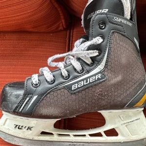 Used Bauer Regular Width Size 5 Supreme One.4 Hockey Skates