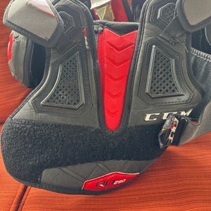 Used Medium CCM QLT Edge Shoulder Pads