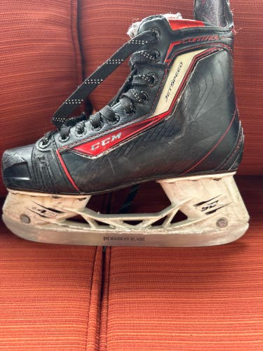 Used CCM Regular Width Size 5.5 JetSpeed Control Hockey Skates
