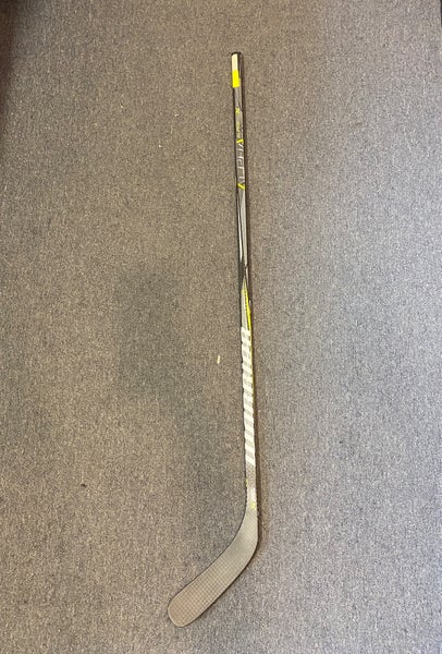 New Intermediate 55 Flex Right Handed W88 Alpha QX Hockey Stick