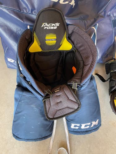 Senior Medium CCM Tacks 7092 Hockey Pants