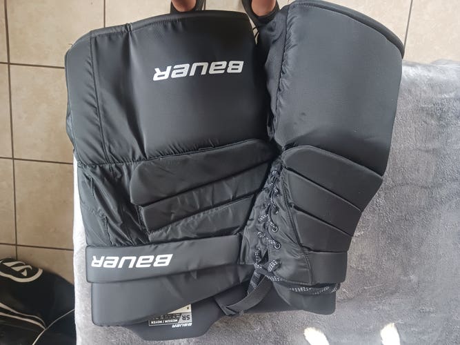 Senior New Medium Bauer GSX Hockey Goalie Pants