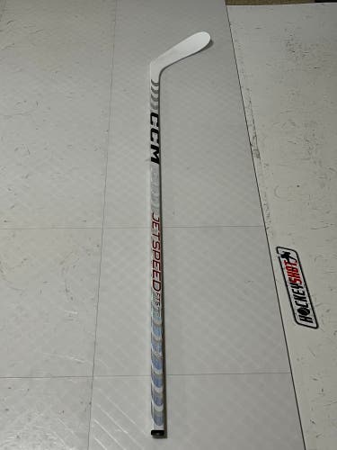Intermediate Right Handed P28  JetSpeed FT5 Pro Hockey Stick