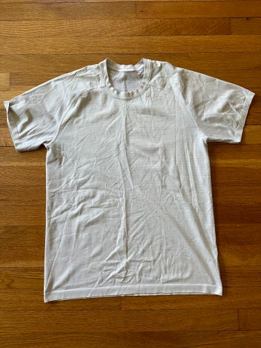 Lululemon Metal Vent Tech Shirt