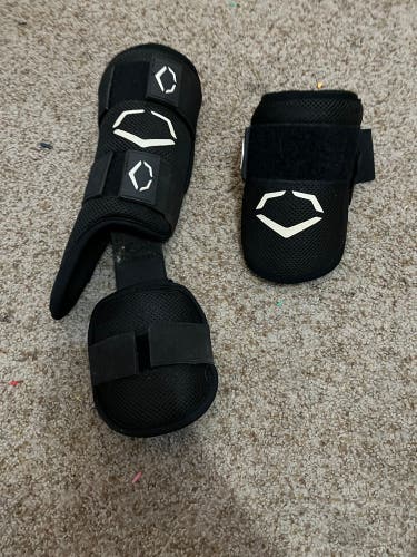 Used EvoShield Leg and elbow guard