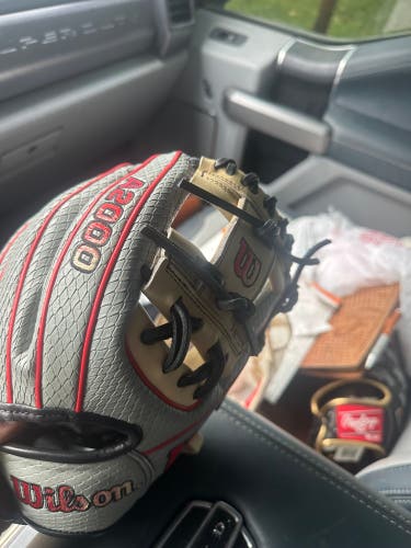 2021 Infield 11.25" A2000 Baseball Glove