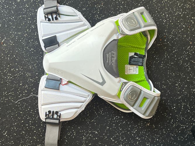 New Medium Maverik MAX EKG Shoulder Pads