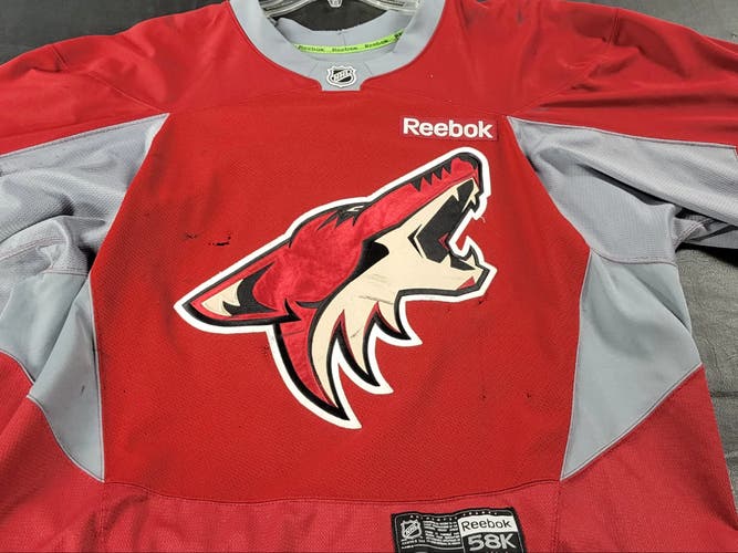 Used Size 58K Coyotes Goalie cut Reebok Practice Jersey