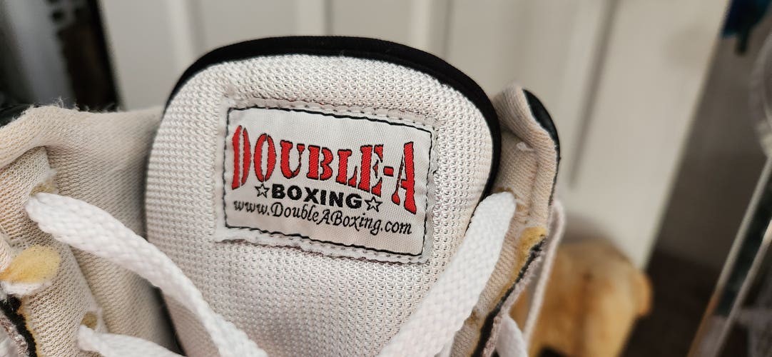 Used Double A Boxing/Wrestling Boots