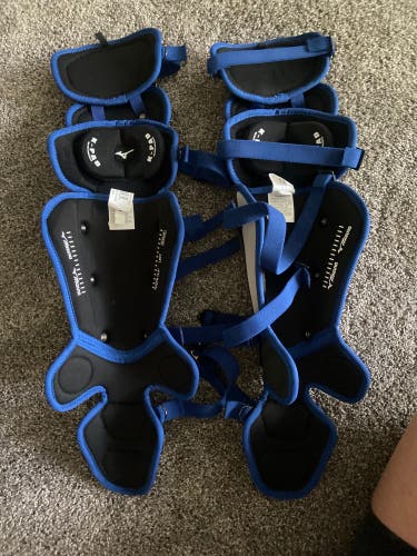 Mizuno Samurai Catcher's Leg Guard