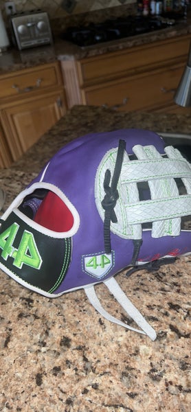 2023 Infield 11.75" Signiture Series Baseball Glove