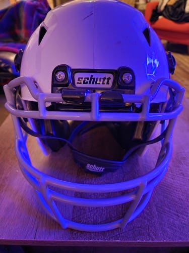 Youth Small Schutt Vengeance A11 Football Helmet