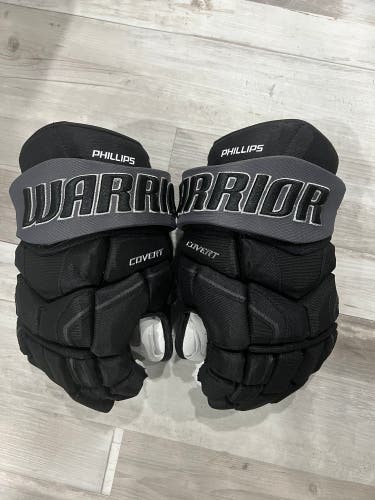 Warrior QRE Pro Hockey Gloves