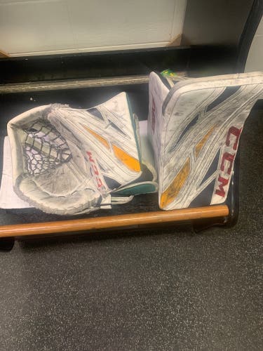 CCM Eflex 4 Glove combo
