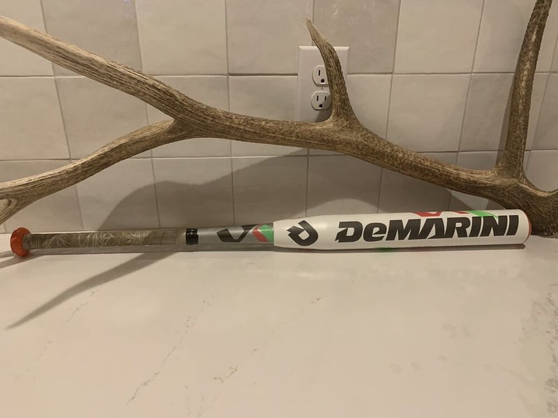 DeMarini Vendetta 32/20 (-12) Fastpitch Softball Bat