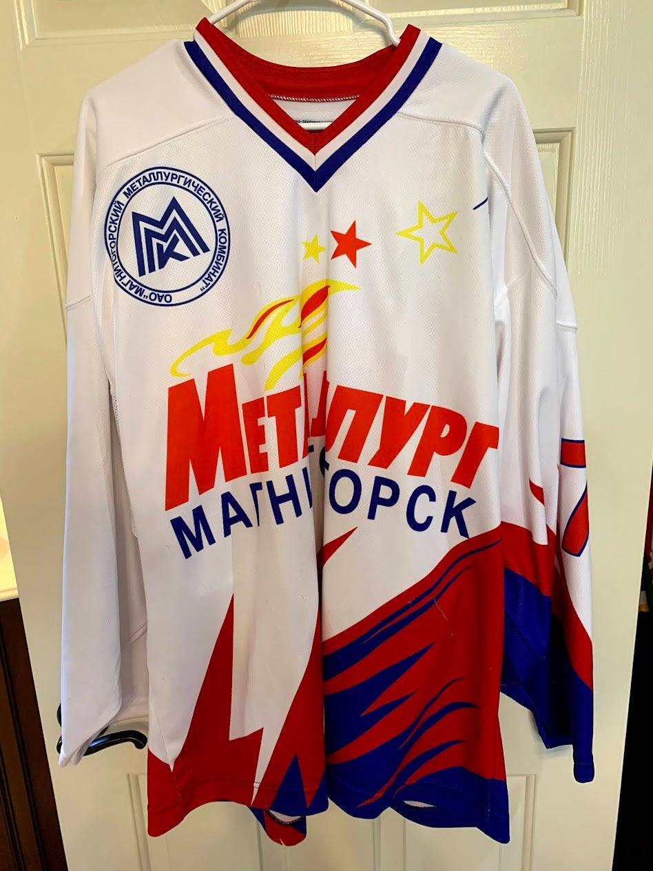 Evgeni malkin signed Metallurg Magnitogorsk jersey with COA size