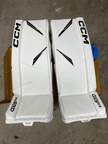 New 30"  Goalie Leg Pads
