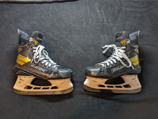 Used Bauer Supreme UltraSonic Skates Size 6.5 Fit 2 Superfeet Insoles