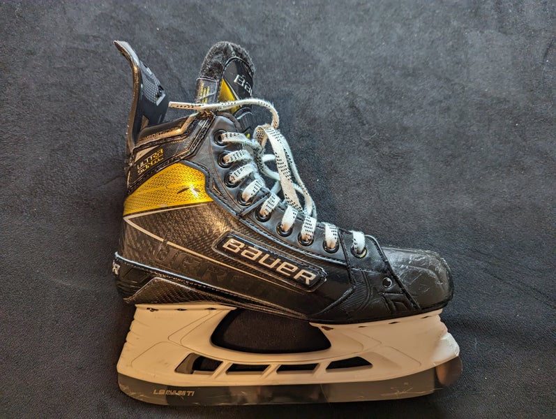 Used Bauer Fit 2 Size 6.5 Supreme UltraSonic Hockey Skates