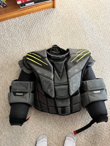 Used Bauer Hyperlite Medium Goalie Chest Protector