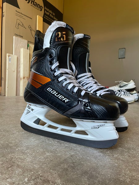 Used Bauer Regular Width Pro Stock Size 8 Supreme UltraSonic Hockey Skates