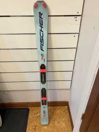 New Women's Fischer 145 cm All Mountain RC One 78 GT Skis w/ Bindings 2023