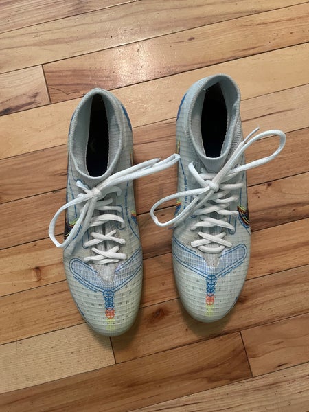 White Men's Used Size 9.5 (Women's 10.5) Molded Cleats Nike Mercurial Superfly 8 Elite FG Cleats